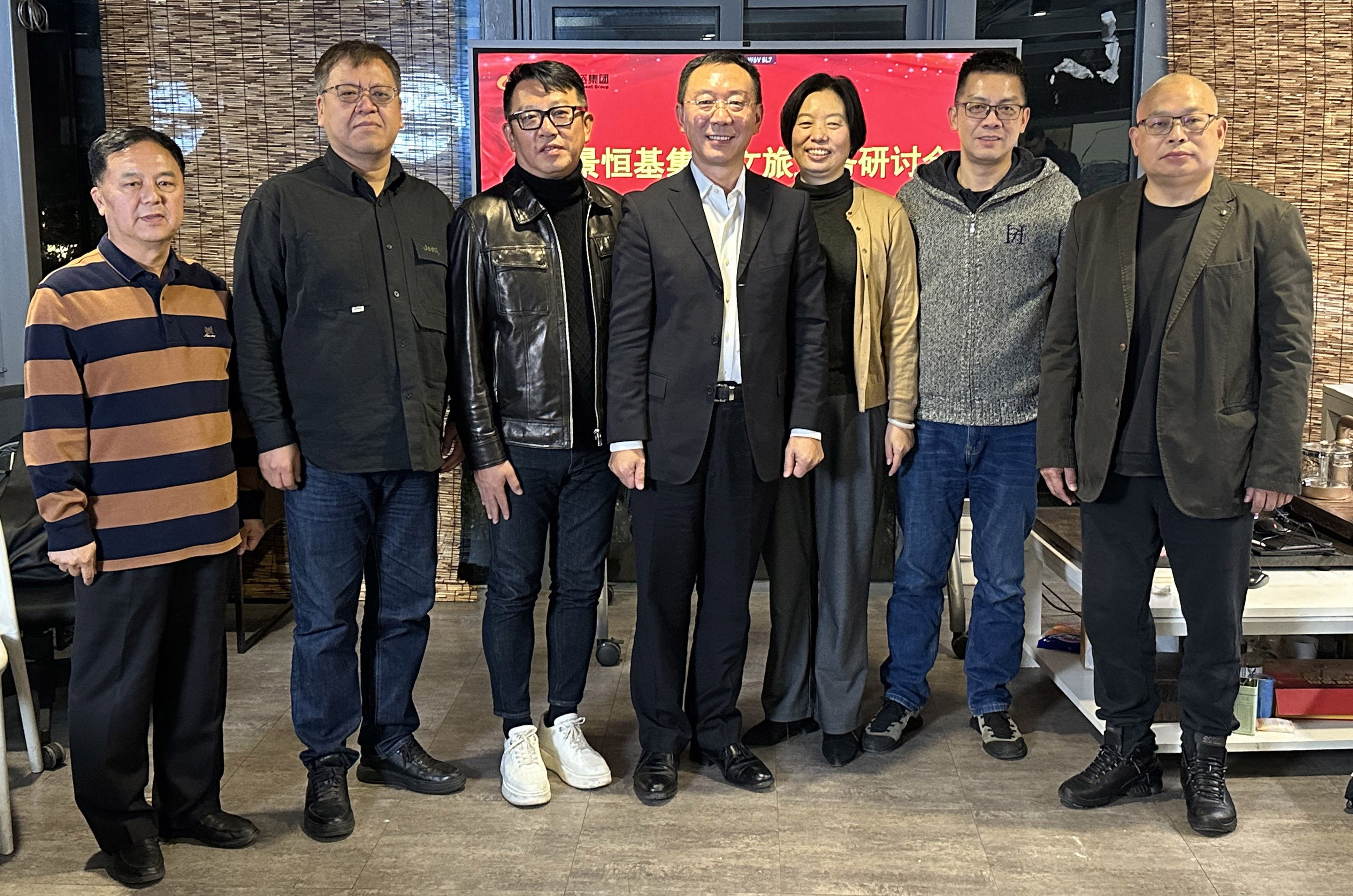 1732529999469171.jpg 1732529999469171.jpg